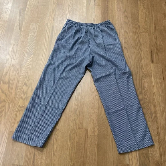 Alfred Dunner Petite Women’s Navy White Striped Straight Leg Pants Bottoms - Picture 2 of 8